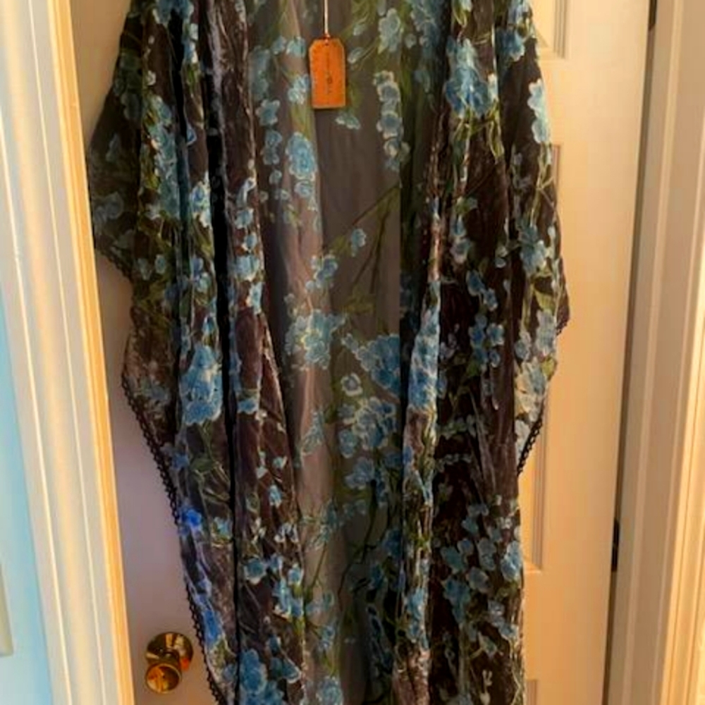 Natural Life  Long black/ green/blue floral OS Caftan